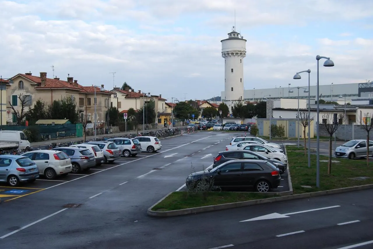 Nuovo Albergo Operai Monfalcone 3*,  Włochy